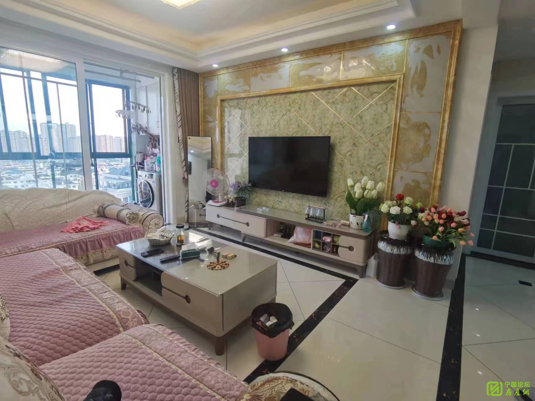 金宁景秀三期，电梯钻石楼层三室两卫，户型好精装拎包入住，挂价72.8万，可小刀