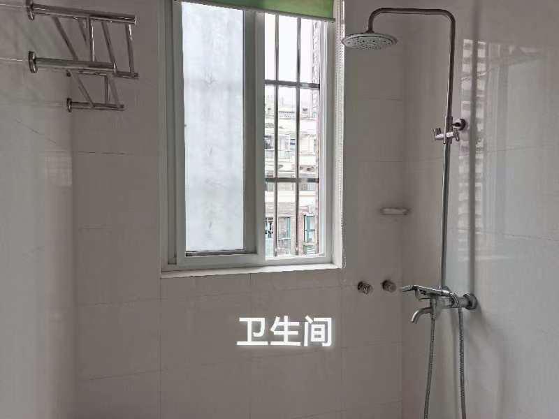 江南花苑顶楼复式空中花园亏本急售，满五只有一套